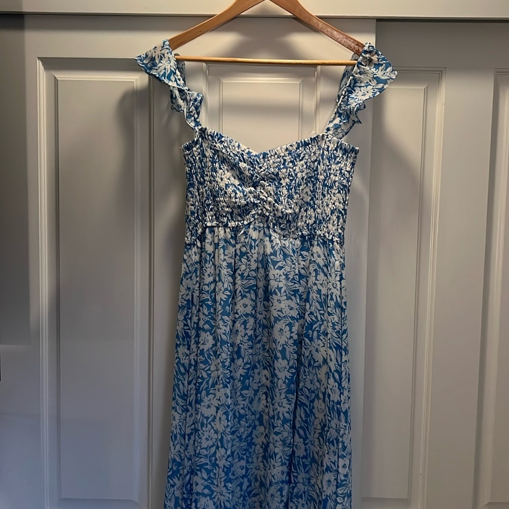 Aakaa Smocked Maxi Dress, Sz M, NWT
